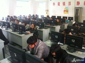 設(shè)計(jì)點(diǎn)亮未來(lái)，藝術(shù)描繪青春——記現(xiàn)代服務(wù)專業(yè)部平面藝術(shù)設(shè)計(jì)比賽